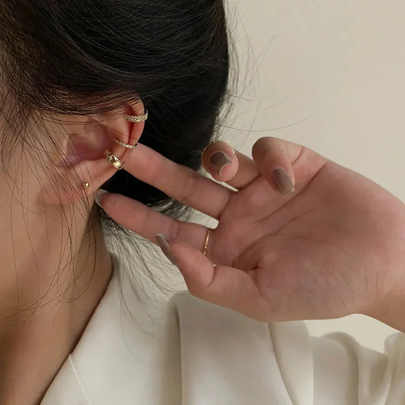 2026 Fashion Gold Color Circle NonPiercing Ear Clip Earrings for Women Man Piercing Cuff Jewelry Set Gift 260910 - view 3