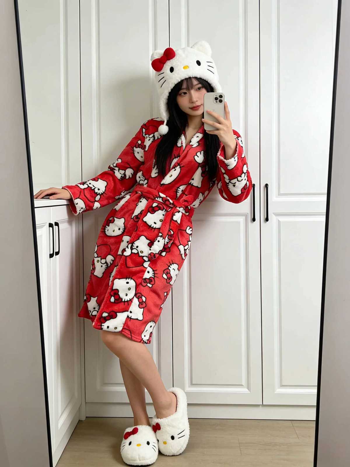 Lounge Women's Sleep Hello Kitty flannel red bathrobe cute cartoon anime Y2K creative gift best friend outfit theme party outfitC260924