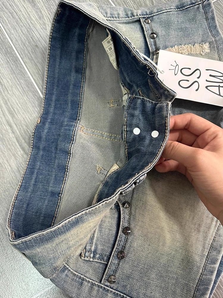 American Retro Washed Worn Denim Jeans Women's Summer Design Riveted Low-rise Hot Pants Shorts Feminino - view 5