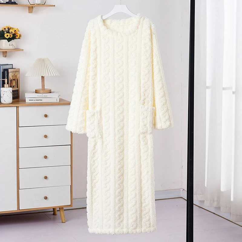 Sleep Lounge Women's Jacquard Nightgown Coral Fleece Robe for Women Loose and Warm Homewear Fleece-Lined and Thickened Mid-Length Flannel Pajamas - view 6