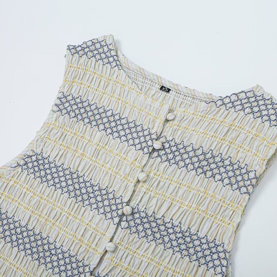 Summer New Women's Minimalist Style Button round Neck Sleeveless Honeycomb Pattern Embroidery Top Polyester Fiber Short Length - view 4