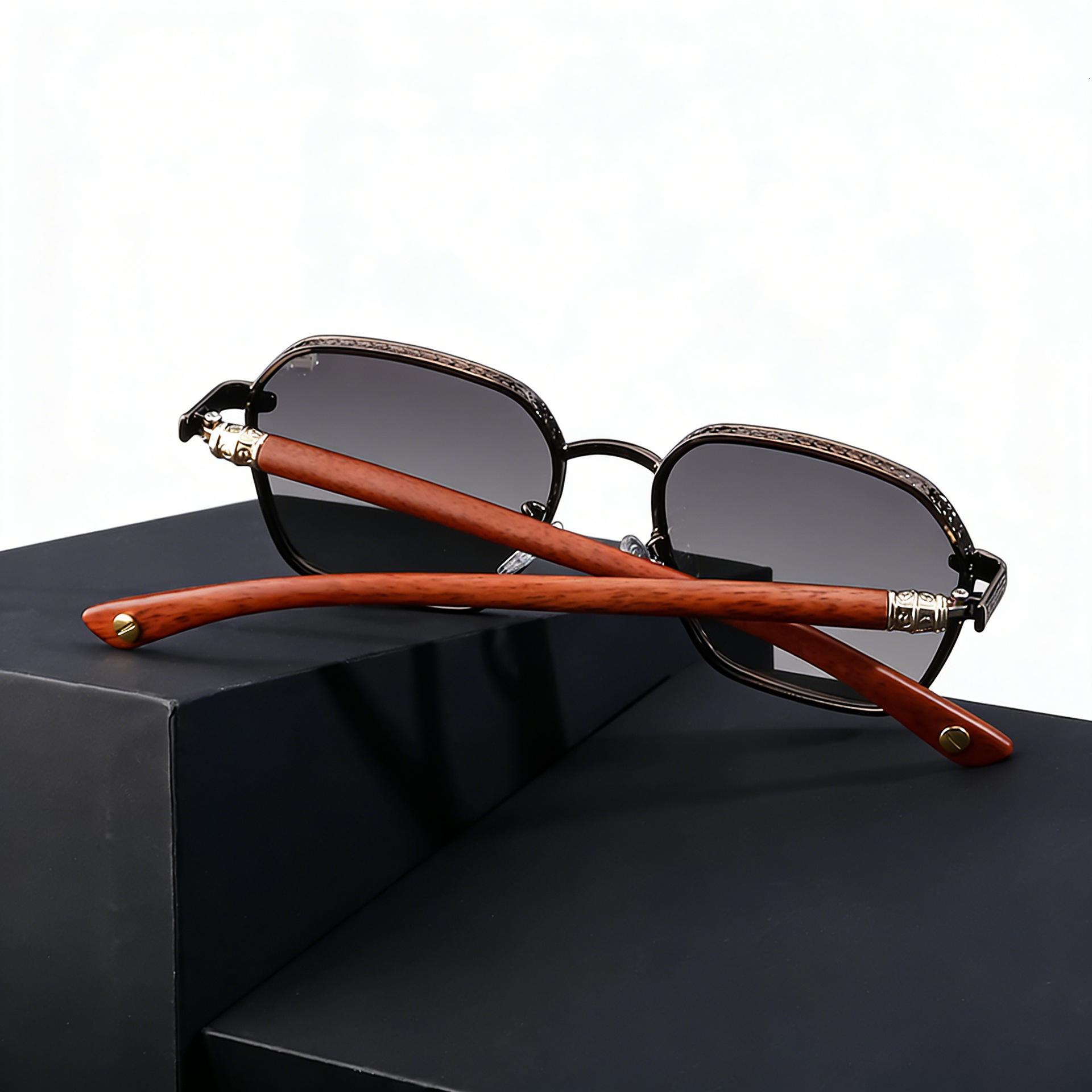 Luxury Fashion Designer Sunglasses 2026 New Retro Imitation Wood Grain Mirror Leg Men's Outdoor Driving Square Frame Sunglasses Men Shades - view 5