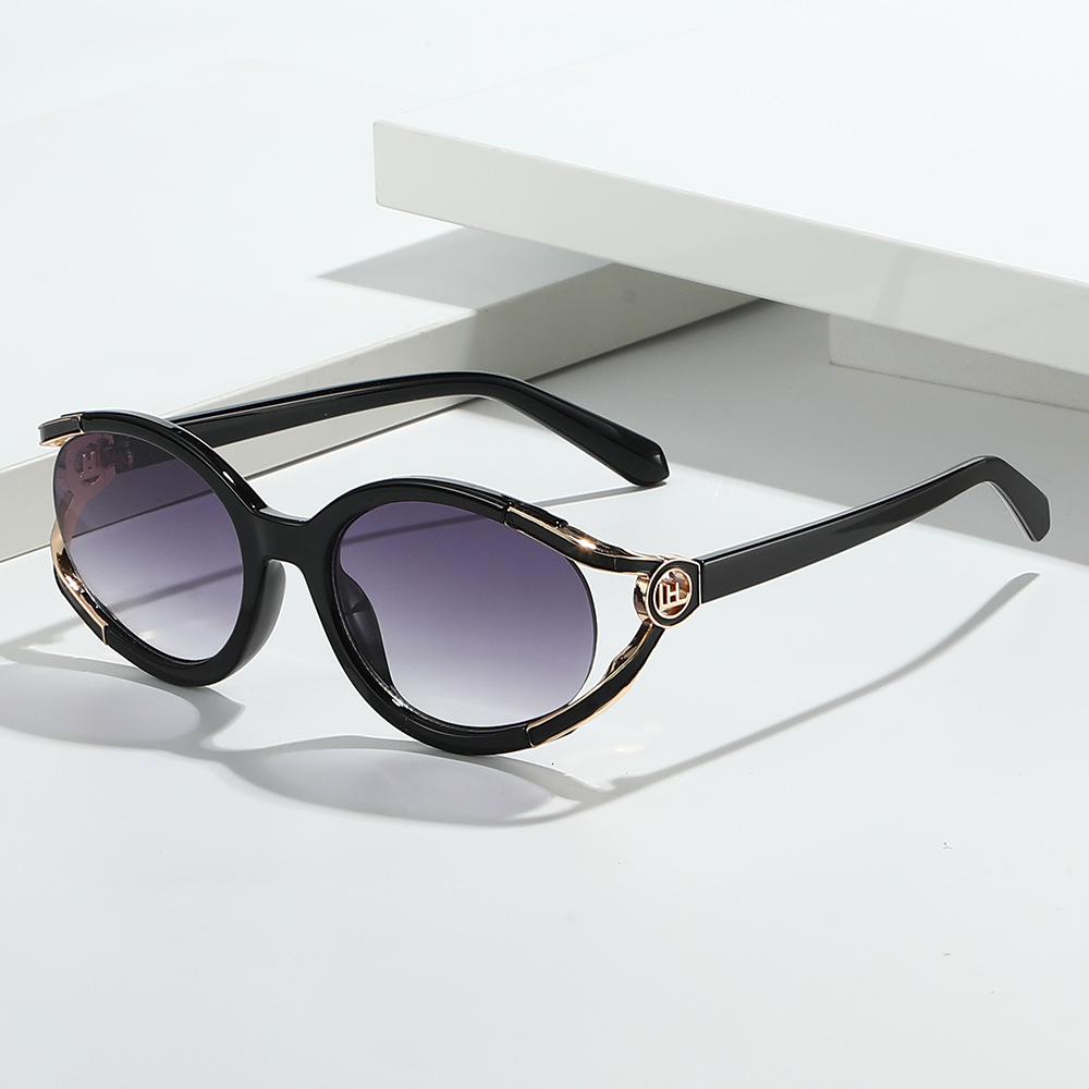 Luxury Fashion Designer Sunglasses 2026 New Light Luxury Style Sunglasses Fashionable Elegant High-Definition Uv-Protective Lenses Trendy Sunshade Eye - view 5