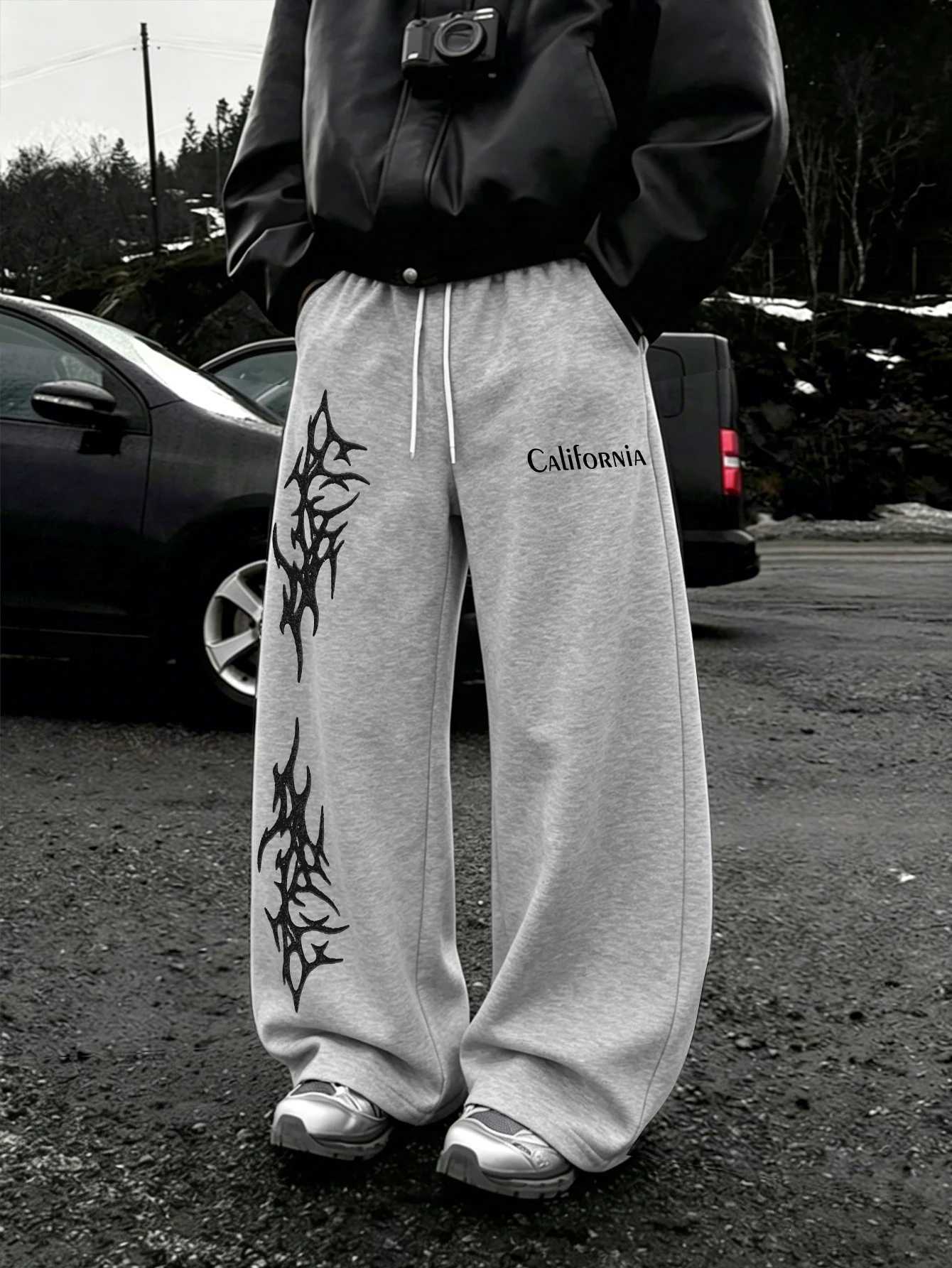 Men's Pants Men Y2K American Streetwear Baggy Sweatpants Asymmetric White Gothic Spike Letter California Text Print dr1 Wide Leg D260924 - view 3