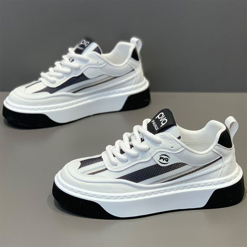 2026New Summer Breathable Mesh Casual Lightweight Height-Increasing Sneakers Men's European Niche Trendy Shoes