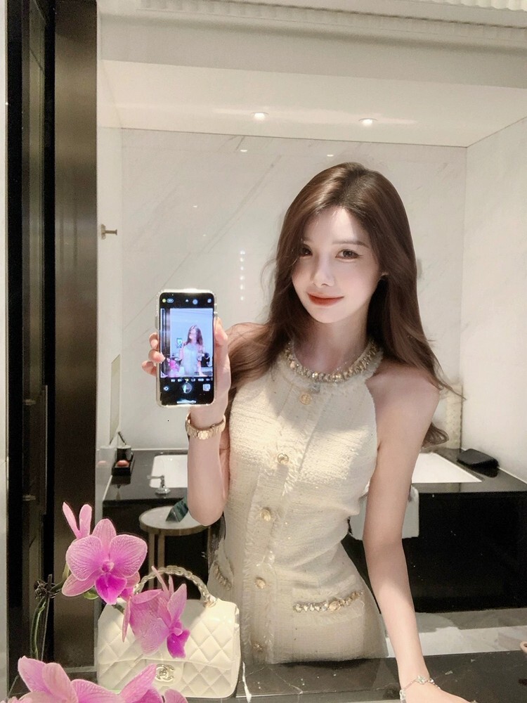 Elegant Pure Desire High-End Sleeveless Neck Hanging Dress Women's Design Short Skirt Vest Summer Commute Korean Style - view 4