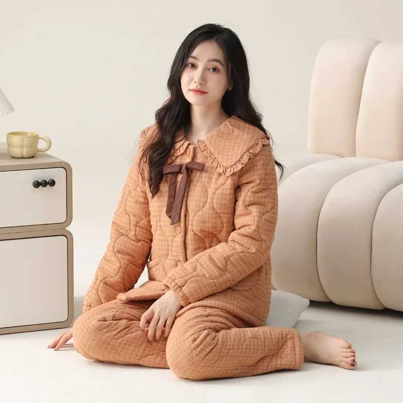 Sleep Lounge Women's Thickened Pure Cotton Flannel Sleepwear Women's Winter Home Clothes Set Plaid Three-Layer Quilted Woven Cotton Pyjamas 