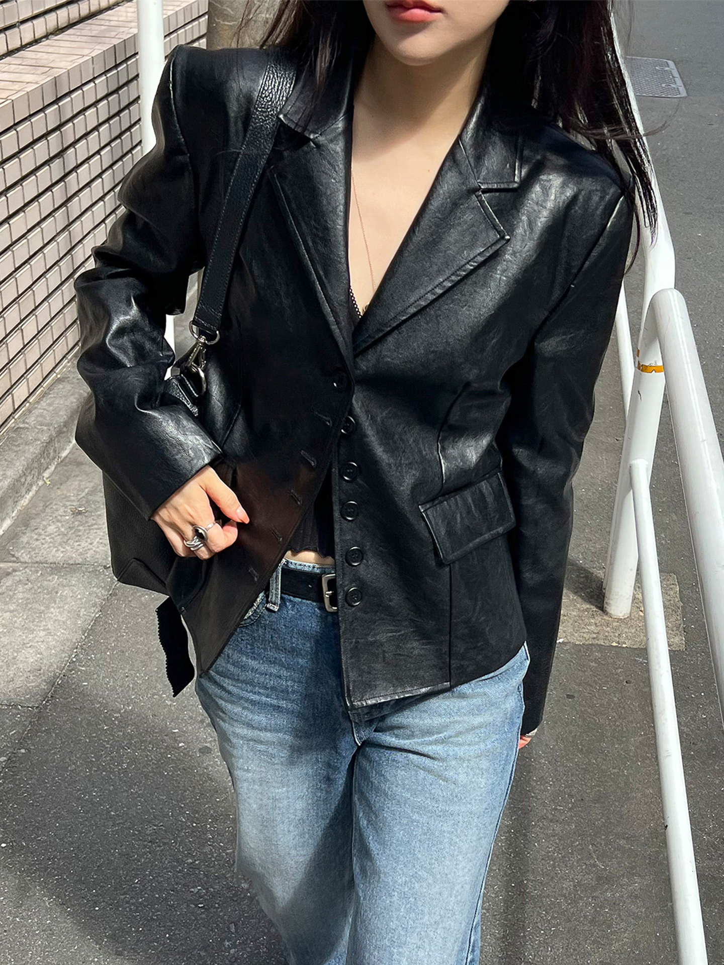 Elegant Black PU Leather Jacket Women's Loose Style Autumn New Fashion Suit Top High Quality Synthetic Fabric Regular Length - view 3