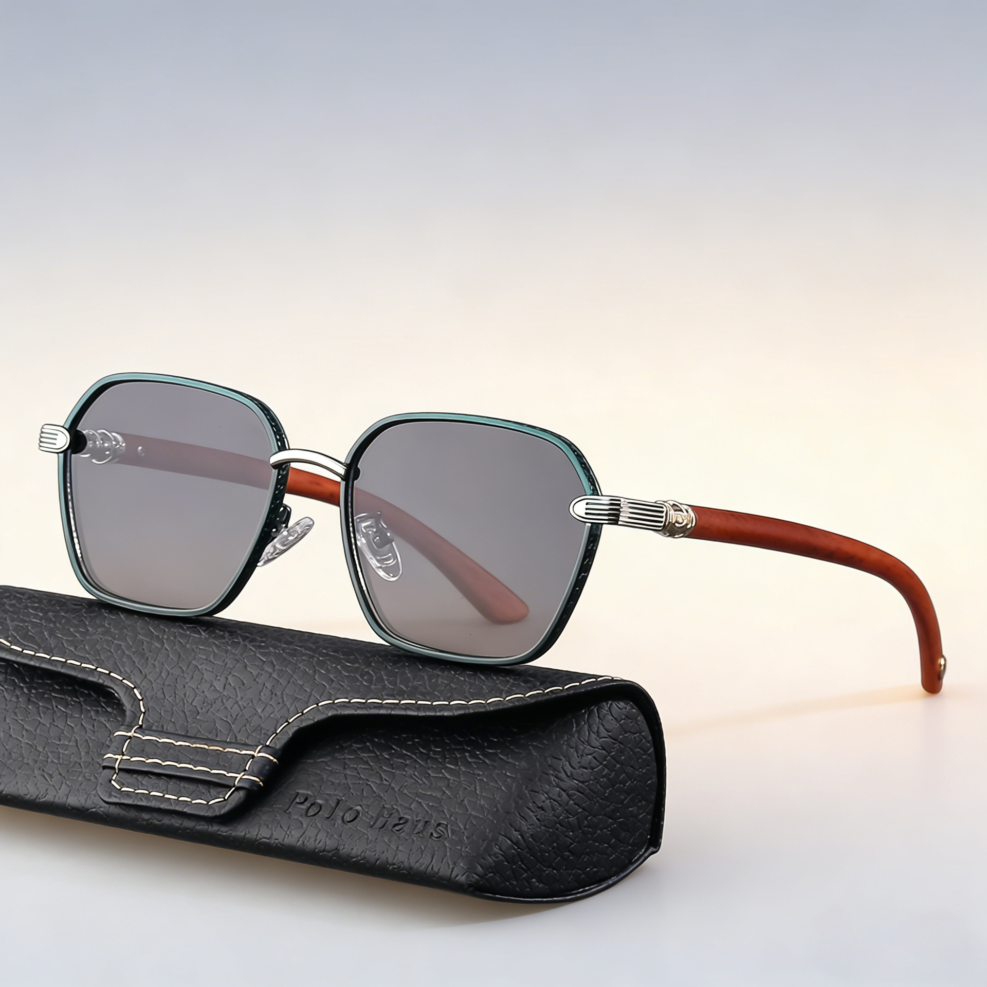 Luxury Fashion Designer Sunglasses 2026 New Retro Imitation Wood Grain Mirror Leg Men's Outdoor Driving Square Frame Sunglasses Men Shades - view 3