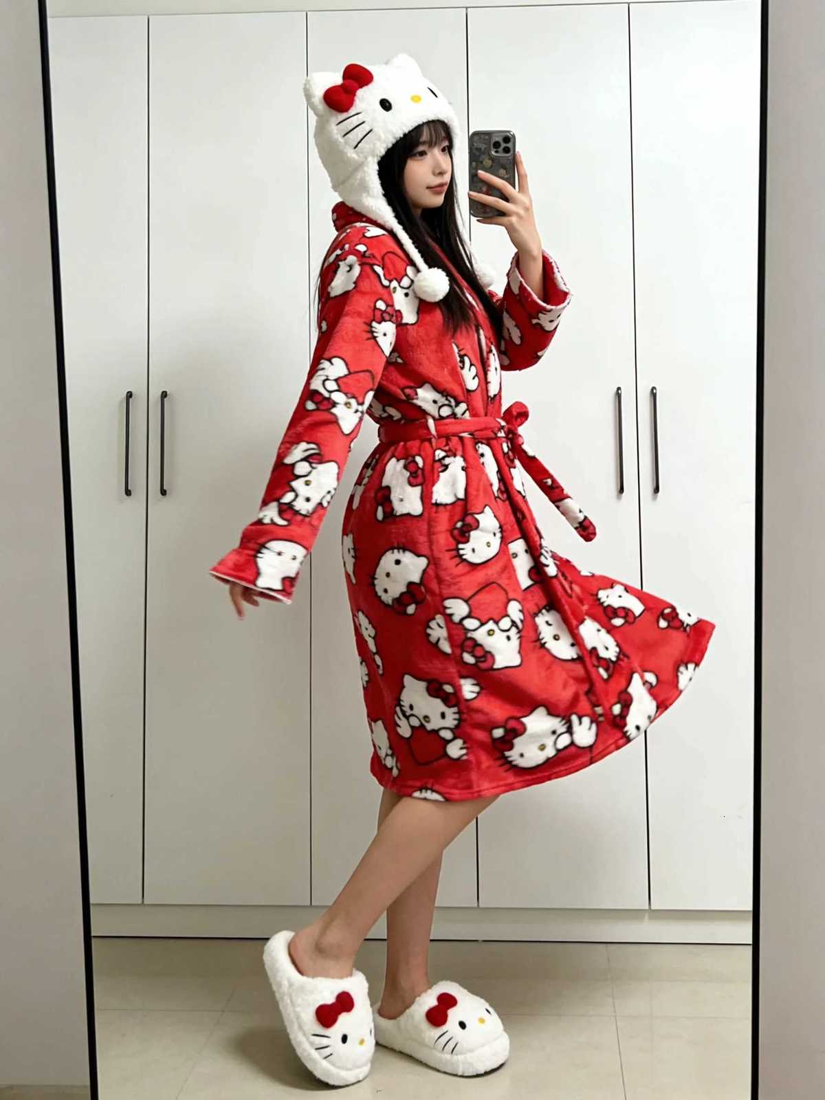 Lounge Women's Sleep Hello Kitty flannel red bathrobe cute cartoon anime Y2K creative gift best friend outfit theme party outfitC260924 - view 3
