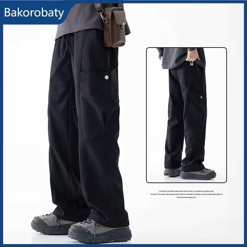 Men's Jeans 2026 New Men's Multi-pocket Cargo Pants Spring Work Wear Straight Outdoor Trousers Solid Color Casual Baggy pantalones hombre H2