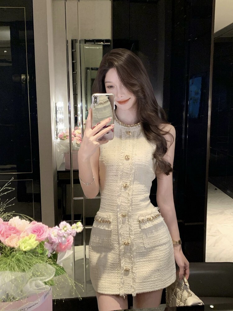 Elegant Pure Desire High-End Sleeveless Neck Hanging Dress Women's Design Short Skirt Vest Summer Commute Korean Style - view 6