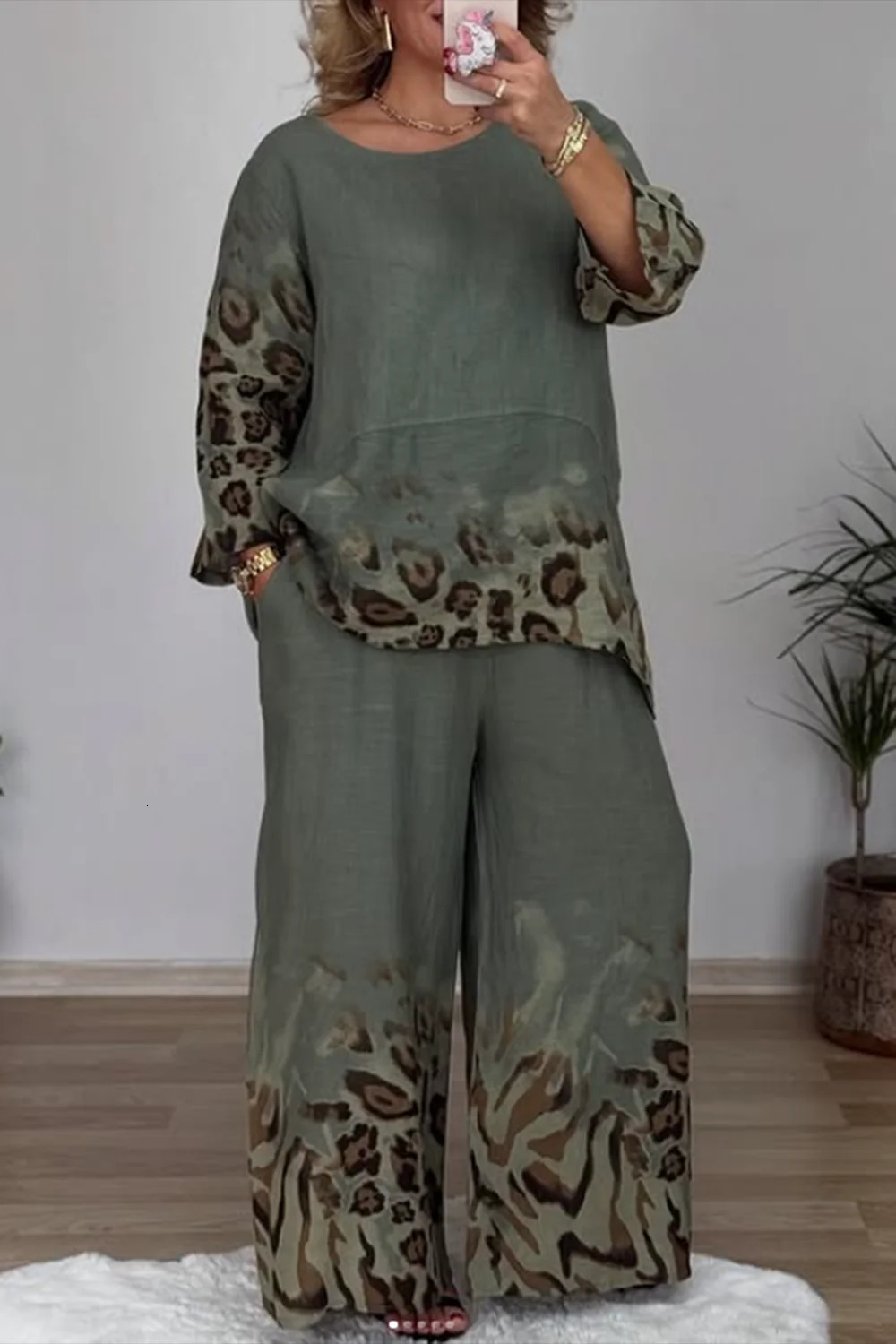 Women Casual Leopard Printed Plus Size Two Piece Pant Set Round Neck Vintage Long Sleeve Matching for Autumn 260928