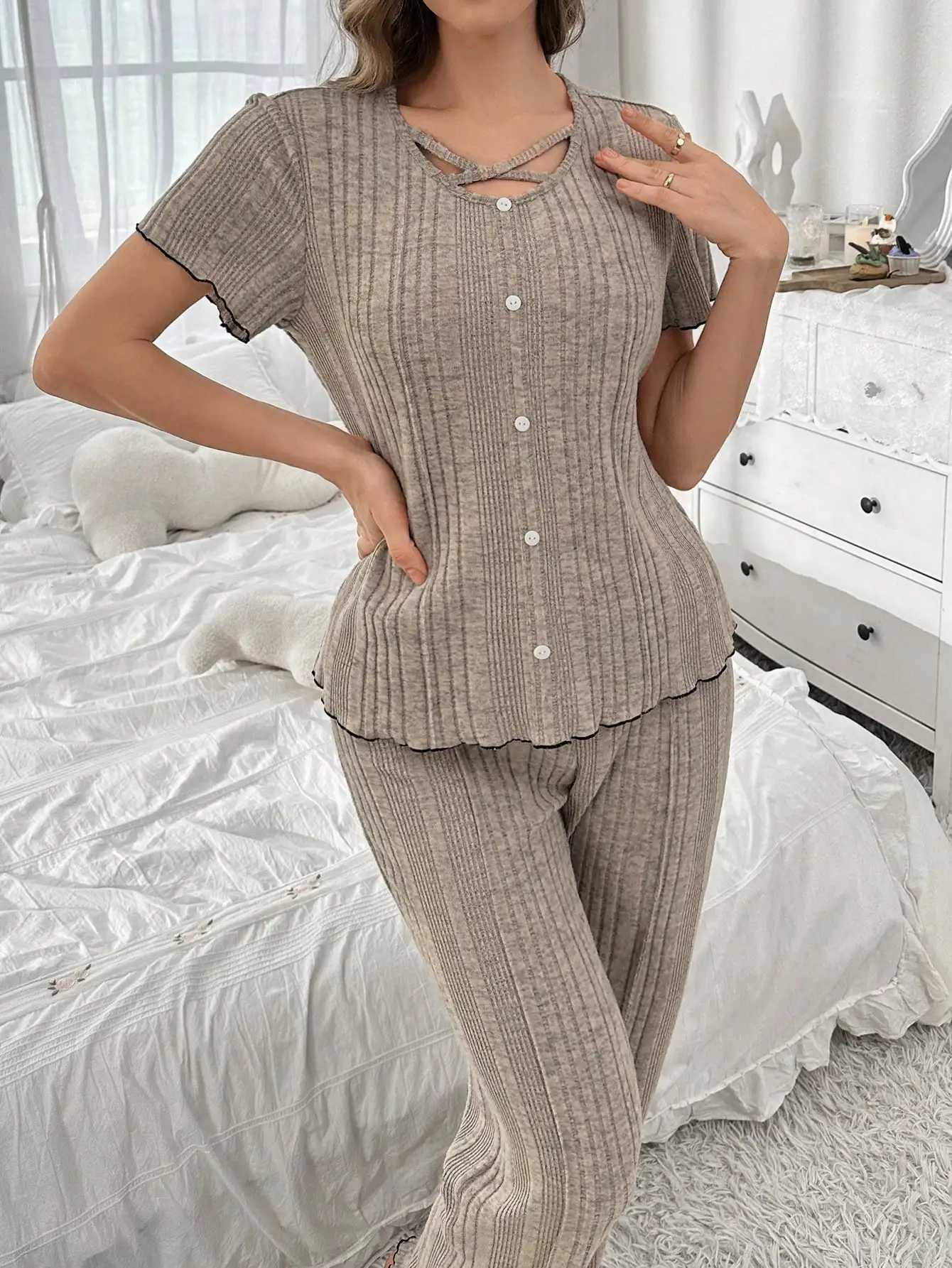 Women's Sleep Lounge 2-Piece Set of Women's Autumn Pajamas with Striped Fabric Simple Solid Color Casual Style Short-Sleeved Long Pants Can  - view 5