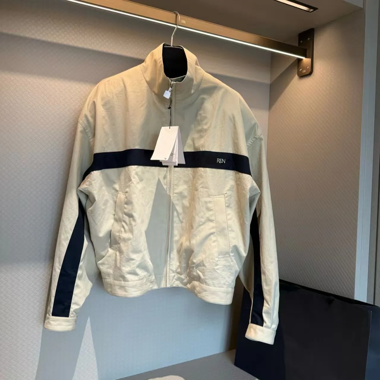 I Più Venduti Saint Giacca Da Donna Con Cerniera Alla Moda Con Logo Ricamato YS Giacca Con Colletto Alla Coreana Cappotto Giacca Firmata Giacca Con-image