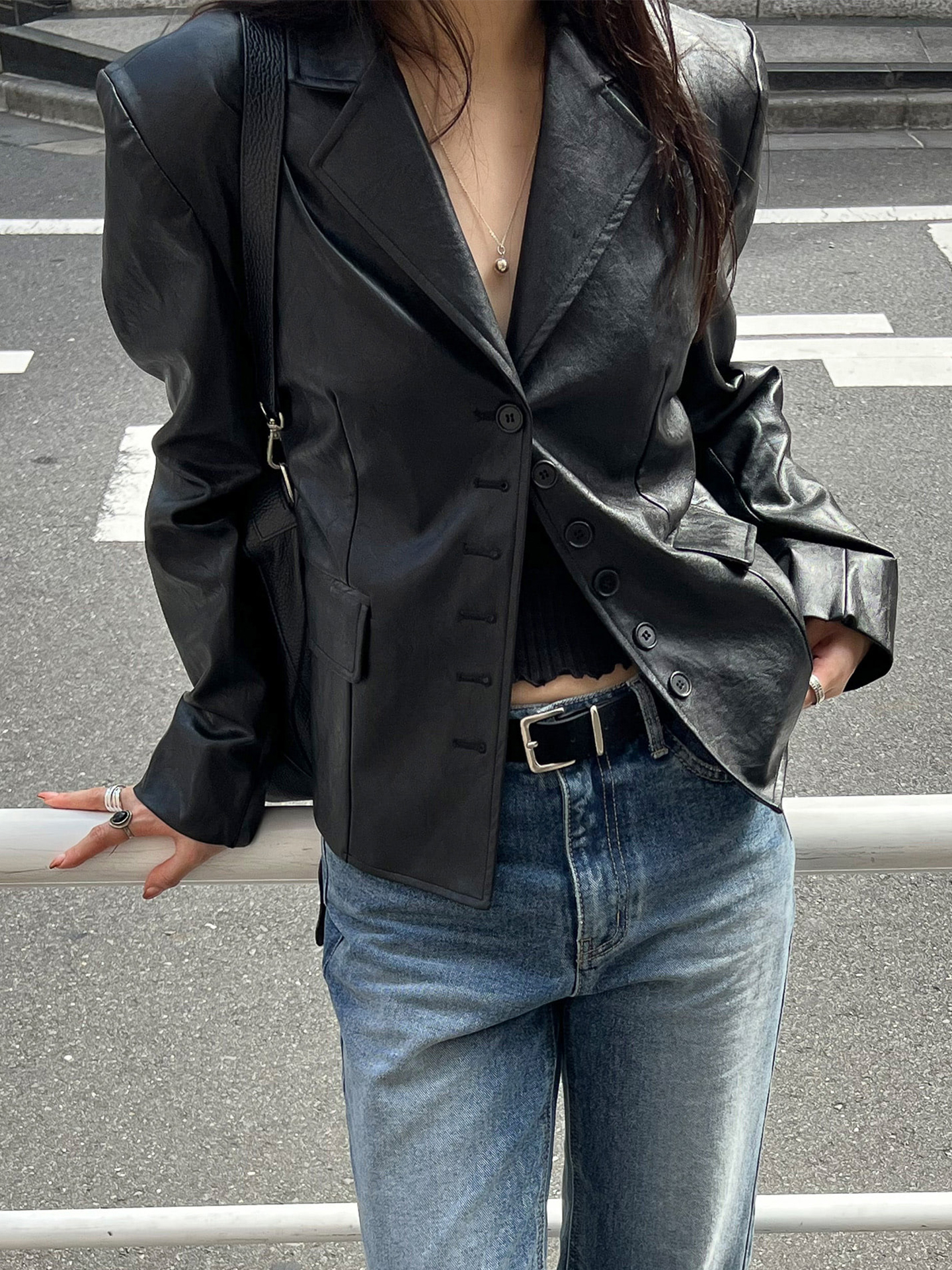 Elegant Black PU Leather Jacket Women's Loose Style Autumn New Fashion Suit Top High Quality Synthetic Fabric Regular Length - view 4