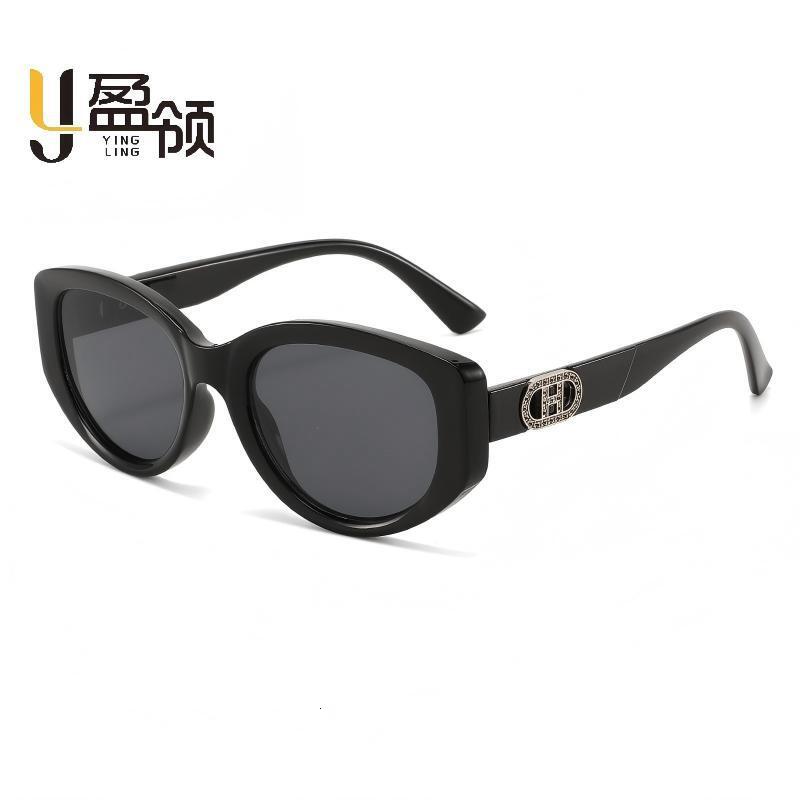 Luxury Brand Designer Sunglasses 2026 New Lightweight Frame For Women, Face Slimming, UV Protection, Trendy Daily Accessory, Cat Eye Sunglasses