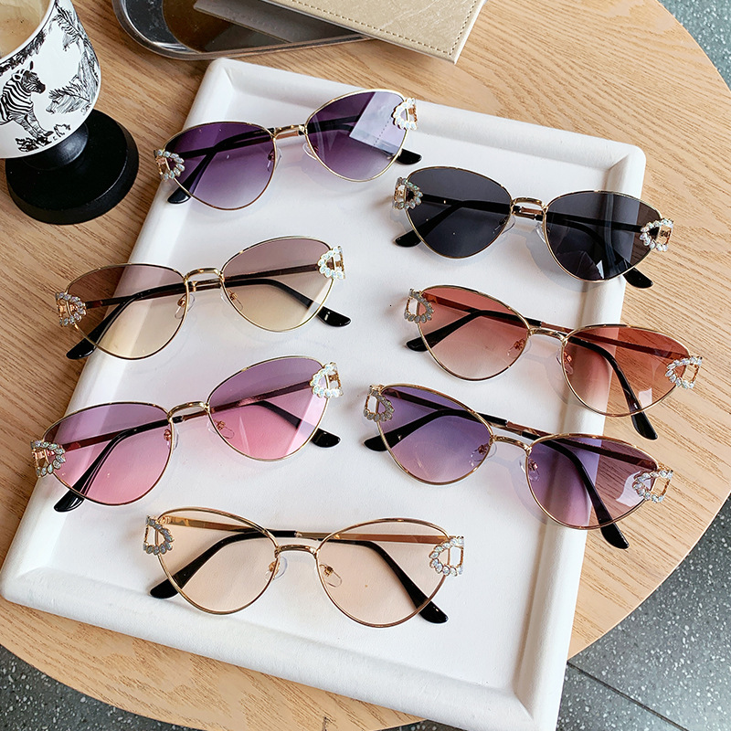 High-End Designer Sunglasses DAPARO New Metal Cat-Eye 2026 Fashion Trend Versatile Women's Sunglasses With UV Protection - view 4