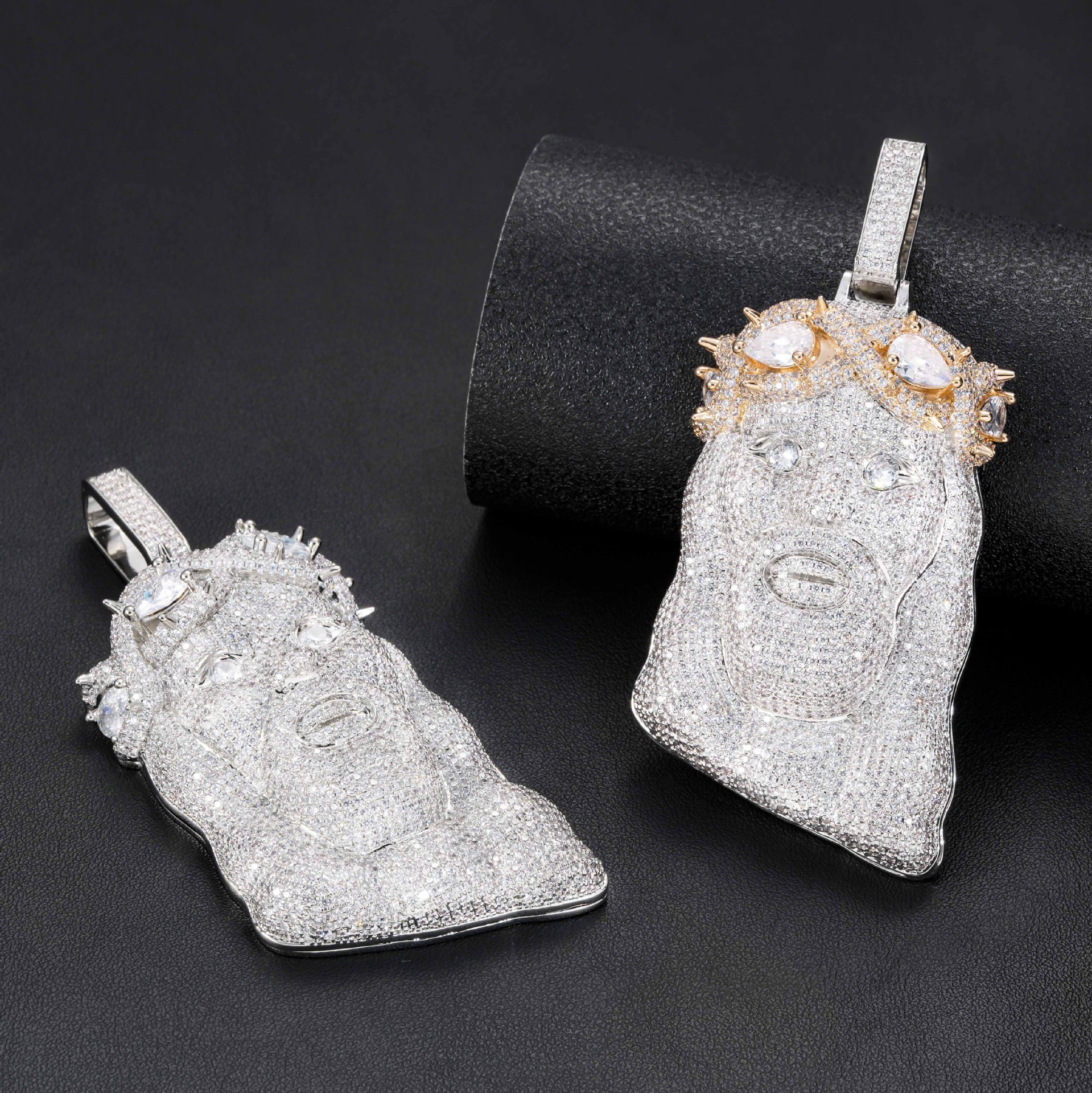 Personalized Hip Hop Jewelry 3 Colors Available Solid Back Bling Moissanite Iced Out Moissanite Spike Head Pendant Necklace for Men - view 3
