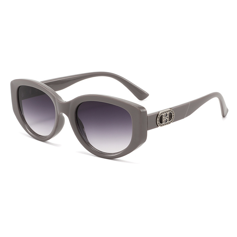 Luxury Brand Designer Sunglasses 2026 New Lightweight Frame For Women, Face Slimming, UV Protection, Trendy Daily Accessory, Cat Eye Sunglasses - view 5
