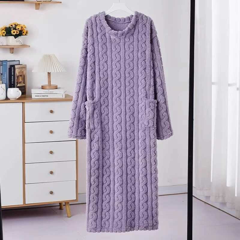 Sleep Lounge Women's Jacquard Nightgown Coral Fleece Robe for Women Loose and Warm Homewear Fleece-Lined and Thickened Mid-Length Flannel Pajamas - view 3