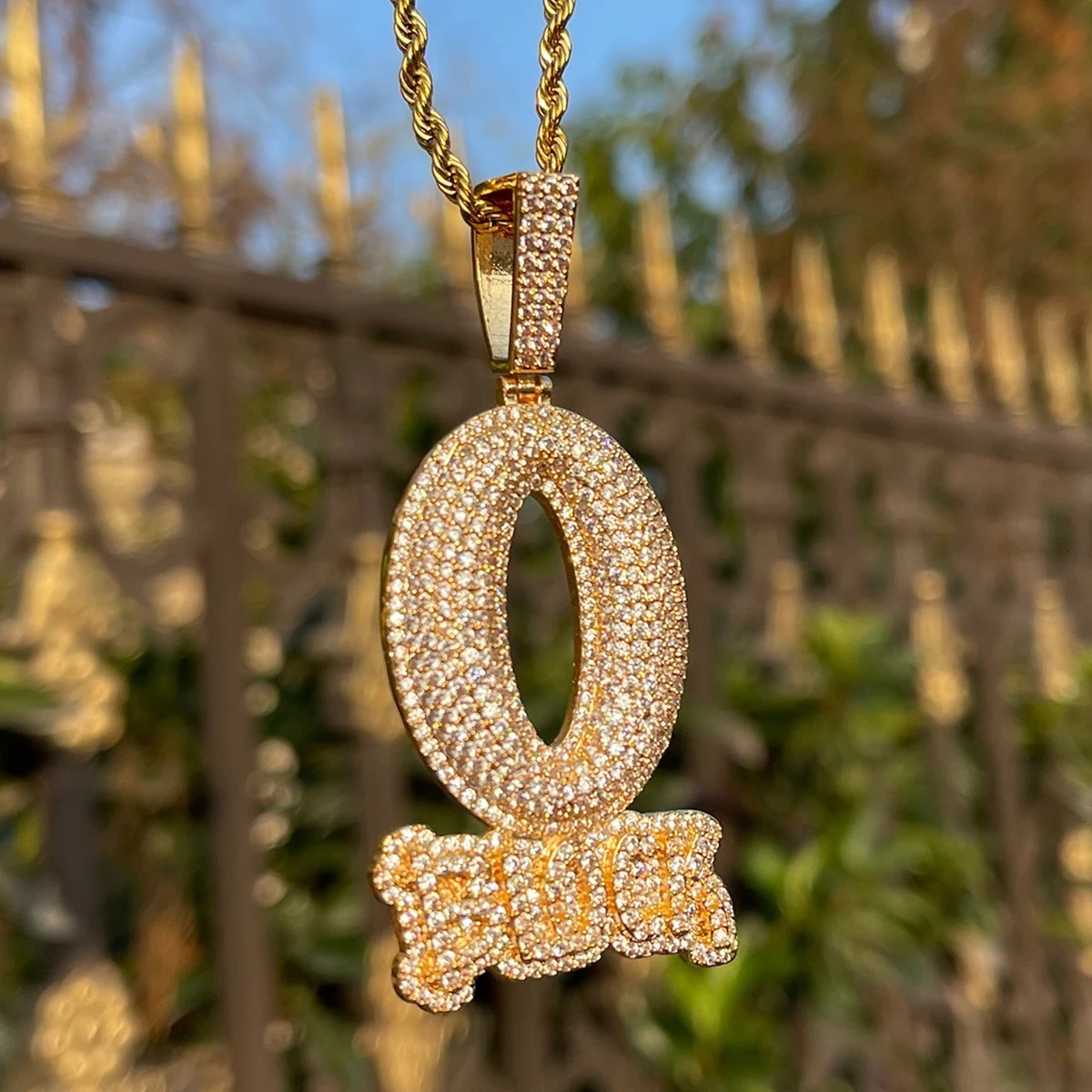 Hip Hop Drill Style Iced Out O Block Letter Pendant Necklace Gold Silver Plated Moissanite Rapper Jewelry for Men Women - view 4