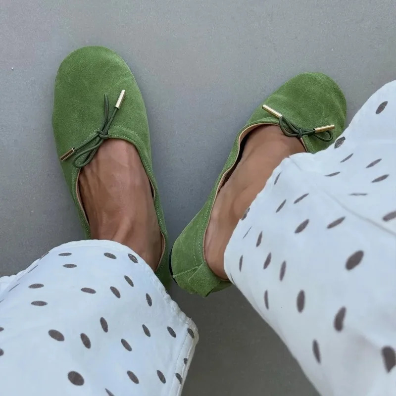 HighQuality Soft Leather Ballet Flats Women Bow Tie Detail RoundToe SlipOn Loafers Comfortable Soft Soles Suede Casual Shoes 260924 - view 3