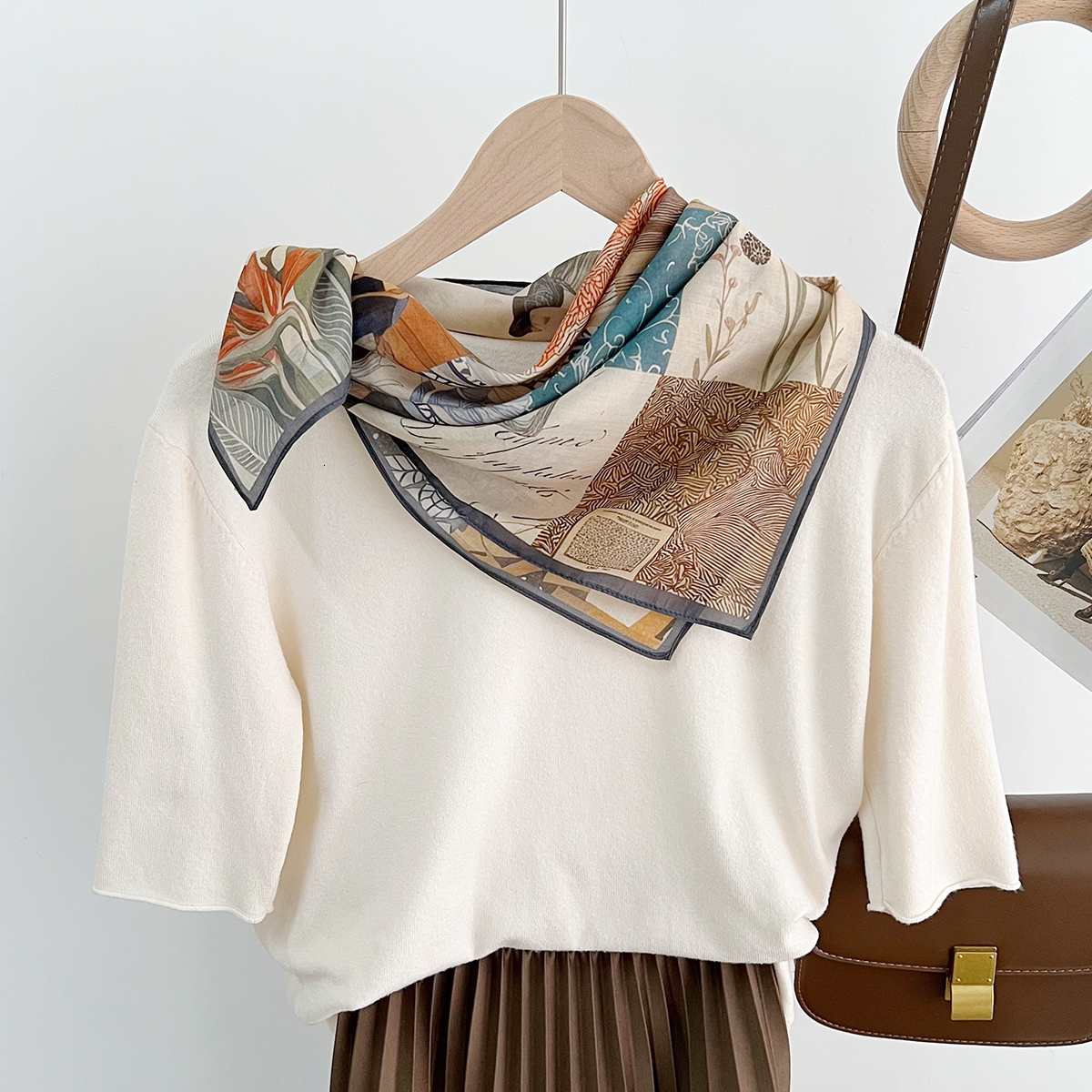 Artistic Fashion Blend Mulberry Silk Small Summer Versatile Multi-functional Decorative Hairband High-end Scarf - view 3