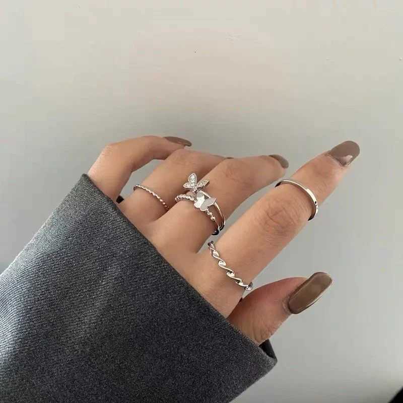 Punk Band Fashionable Rings 3/4Pcs Style Butterfly Metal Rings Set For Women Parties Festivals Gifts Daily Versatility Jewelry 20234 N260924 - view 5