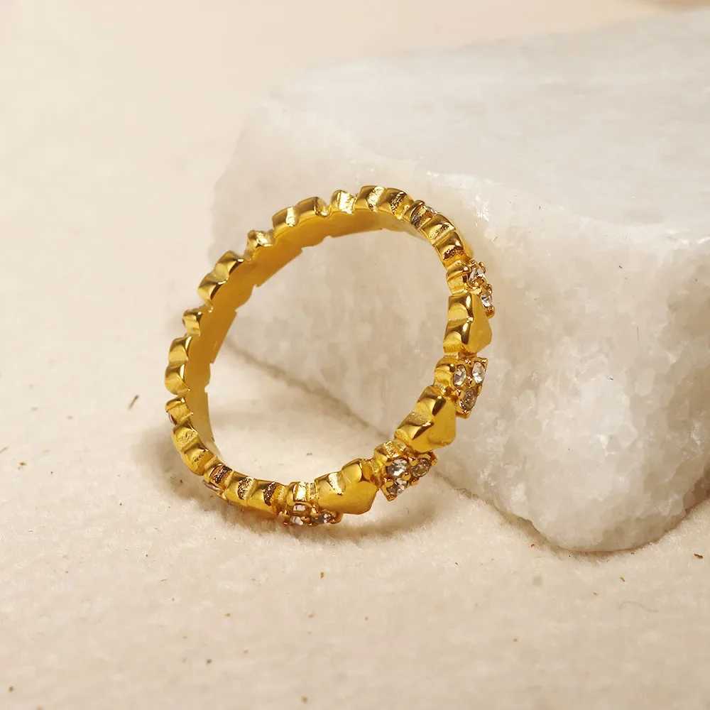 Stainless Minimalist Band Steel Rings Heart Love Hollow Ring for Women Inlaid Zircon Rings Gold Color Waterproof Romantic Fashion Jewelry N260924 - view 7