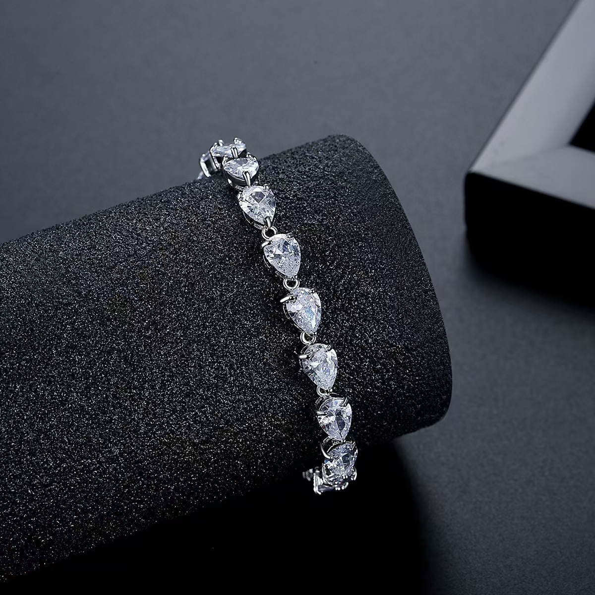 925 Sterling Silver Moissanite Tennis Bracelet Pear Cut Teardrop Stone Chain Bracelet Fine Jewelry For Women Wedding Party - view 4