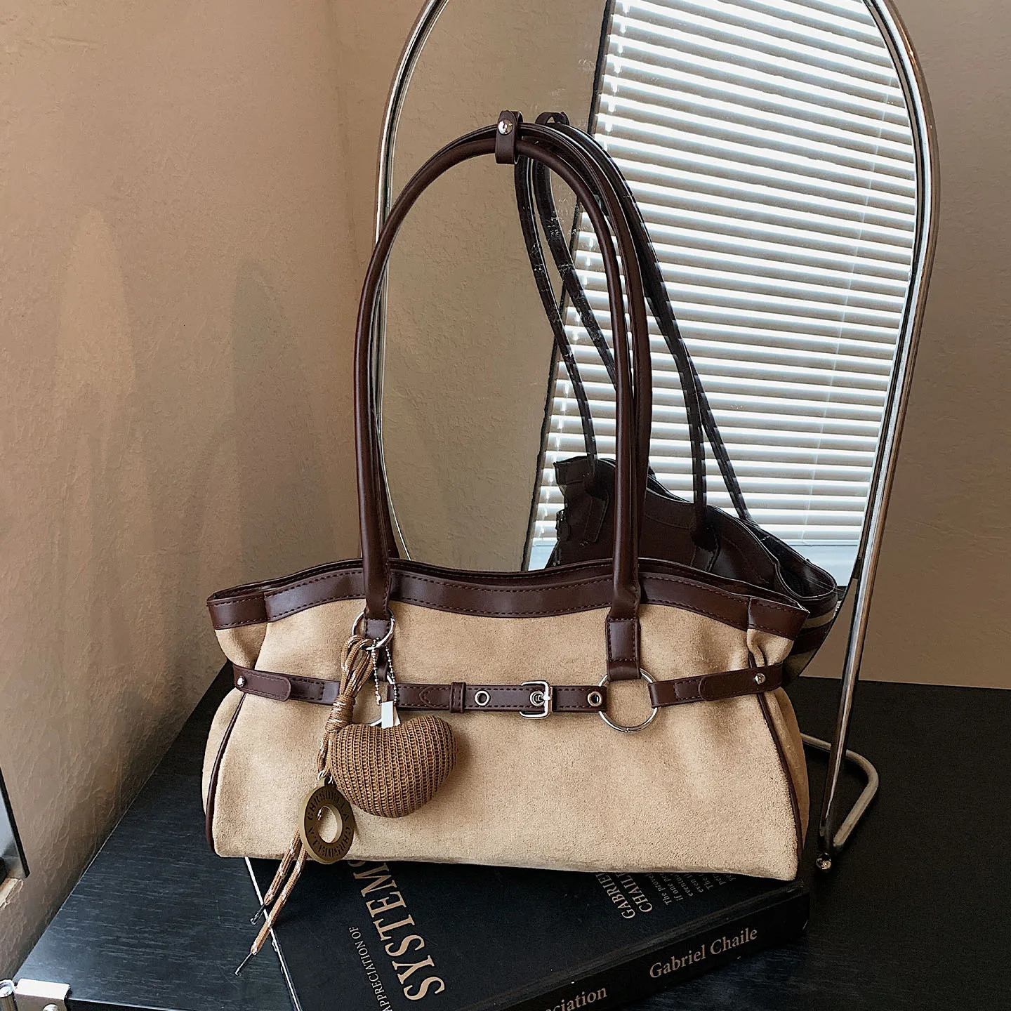 Womens Commuter Shoulder Bag 2026 Autumn Retro Suede Mermaid Large Capacity Tote Bag Casual Style PU Material Medium Siz... 260924 - view 3