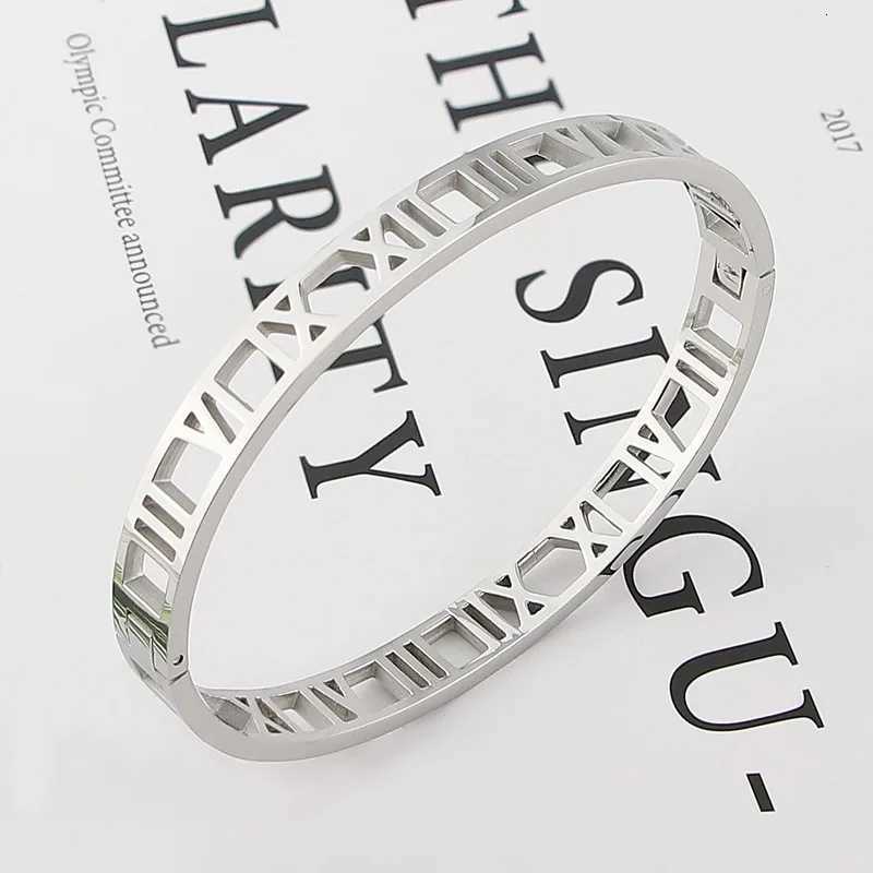 Numeral Bangle Delicate Hollow Ran Bracelets Bangles Titanium Steel Bangle Fine Jewelry For Wen Vacuum Plating Bangle Top Quty N260924 - view 4