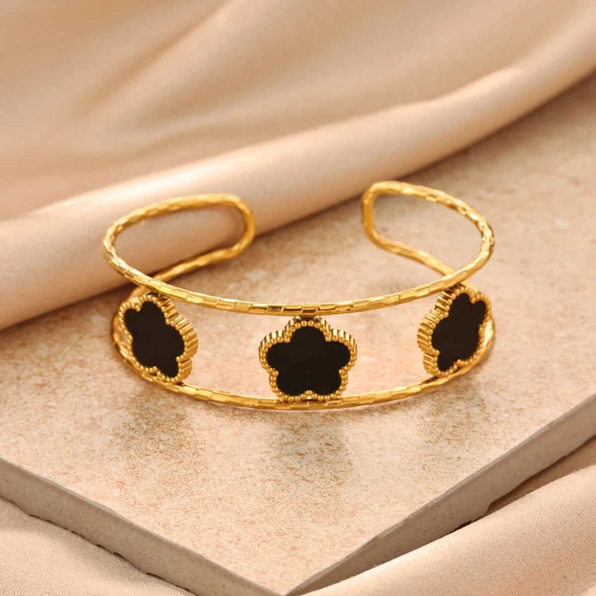 Gold Bangle Five- Black Acrylic Color Open Bracelet 18K Gold-plated Cuff Bangle for Wen Wedding Party Pr Jewelry Gifts N260924