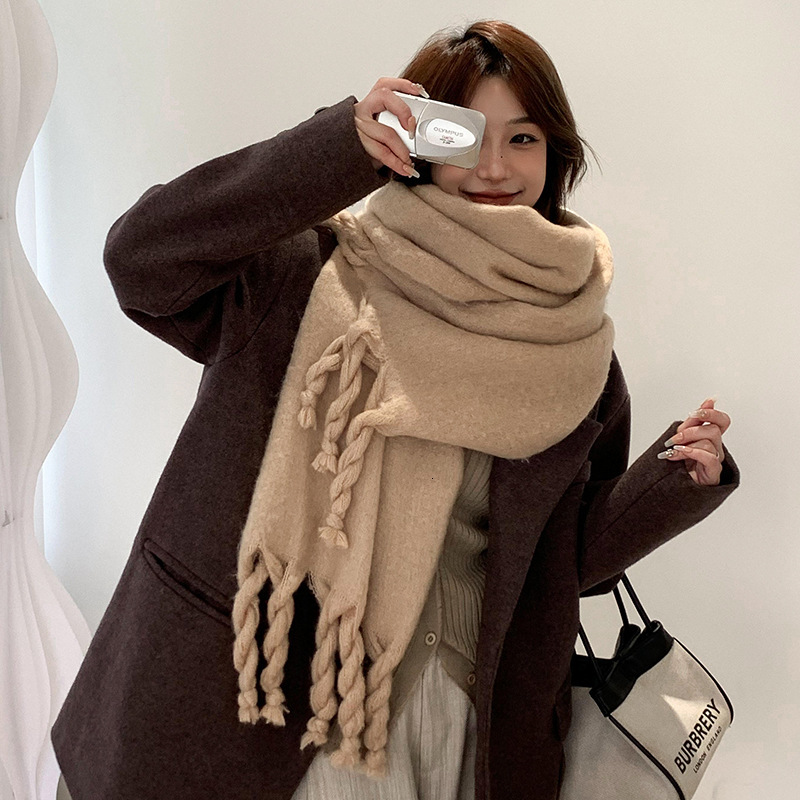 Clearance Zhao Liying Same Autumn Winter Warm Soft Solid Color Scarf Korean Version Ins Style Braided Loop Shawl Neck Warmer