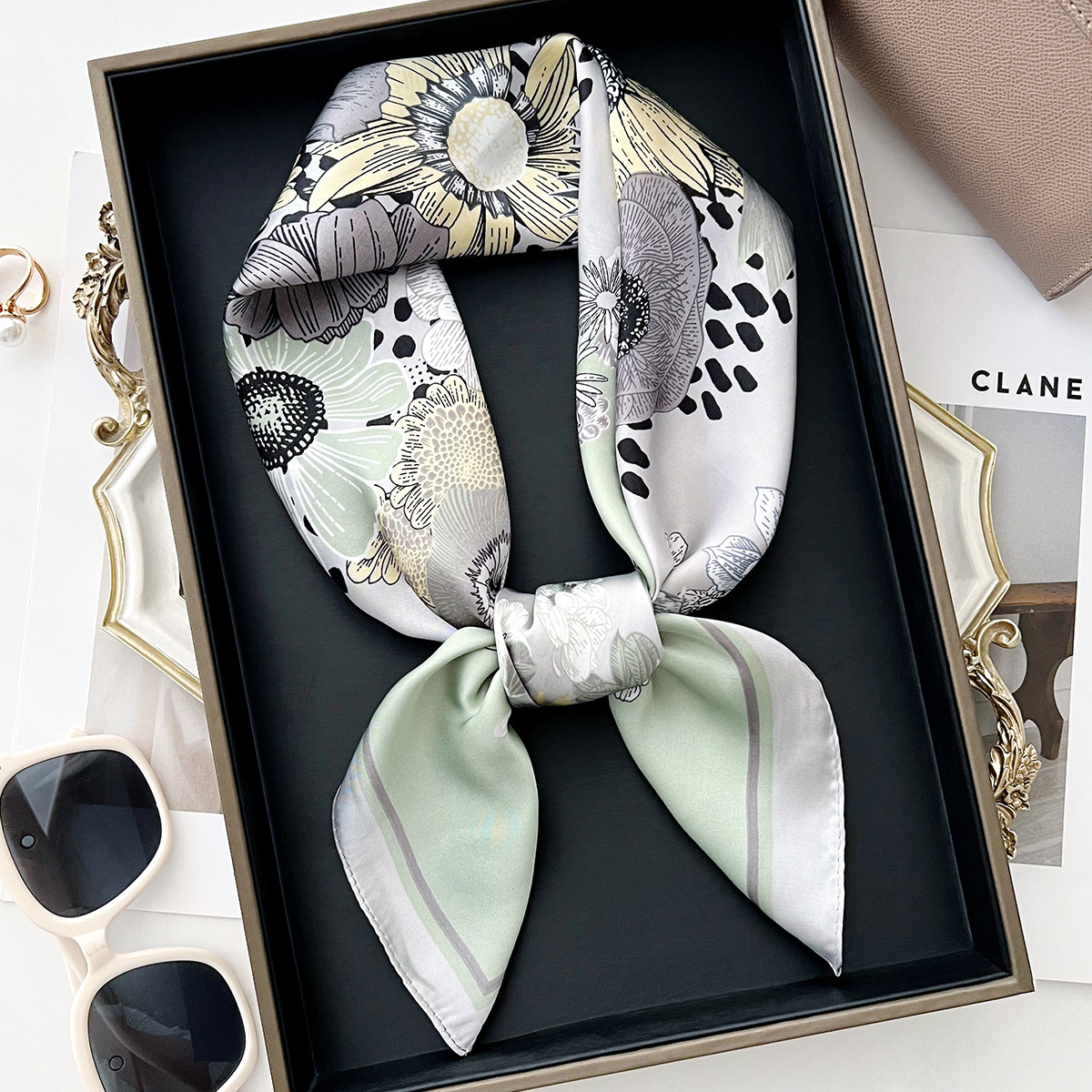 Chinese-style floral print silk versatile and elegant shawl, perfect for sun protection, can be worn around the neck, small square scarf, or as headsc
