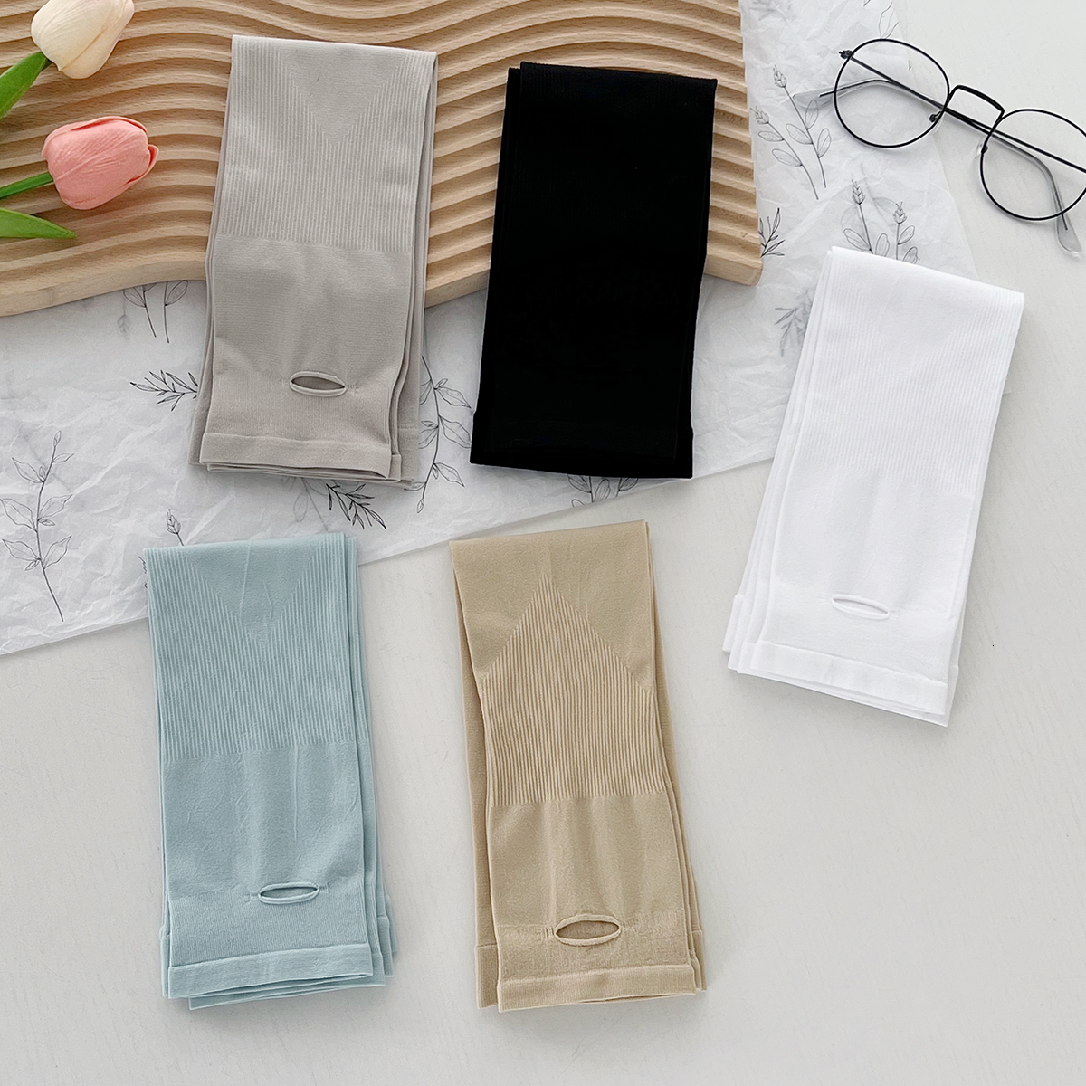 2026 new summer solid-color sun-protective arm sleeves women, featuring UV protection, loose fit, and a thin, breathable design for outdoor use - view 3