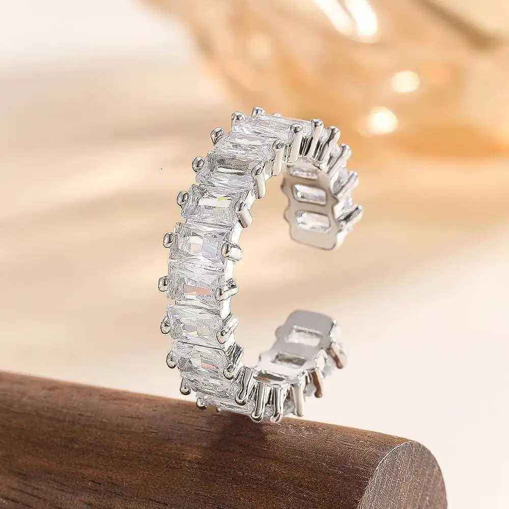Two Band Rings Fashion Creek Full Diamond Zircon Sunflower Pendants Rotating Women's Finger Rings Fashion Daily Wear Jewelry Gifts N260924 - view 6