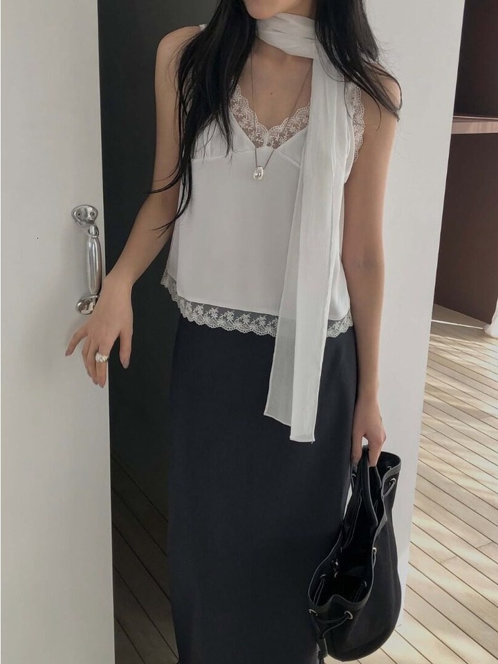 Elegant Lace Splice Crop Top Women's Slim Fit Summer New Camisole Korean Style Inner Wear Casual Versatile - view 3