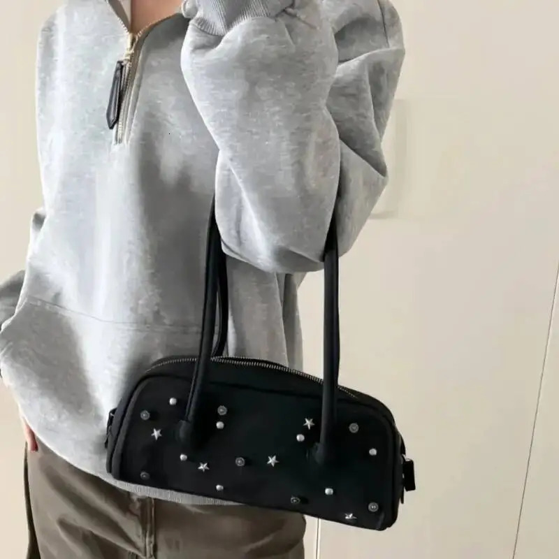 Shoulder Bag Women Star Metal Rivet Large Capacity PU Leather Stitching Zipper Handbag Solid Color Retro Street Trend Motorcycle 260924 - view 5