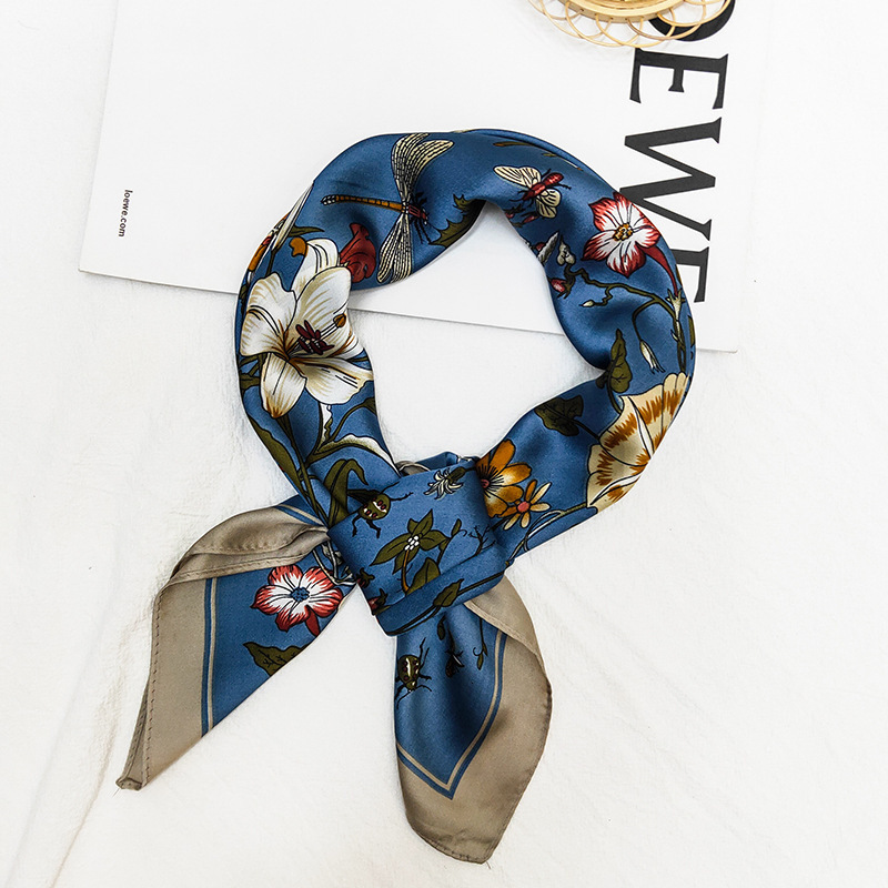 Color-blocked 70cm square scarf, fashionable new design, made of faux silk with floral patterns, simple and lightweight, a small scarf or neckerchief