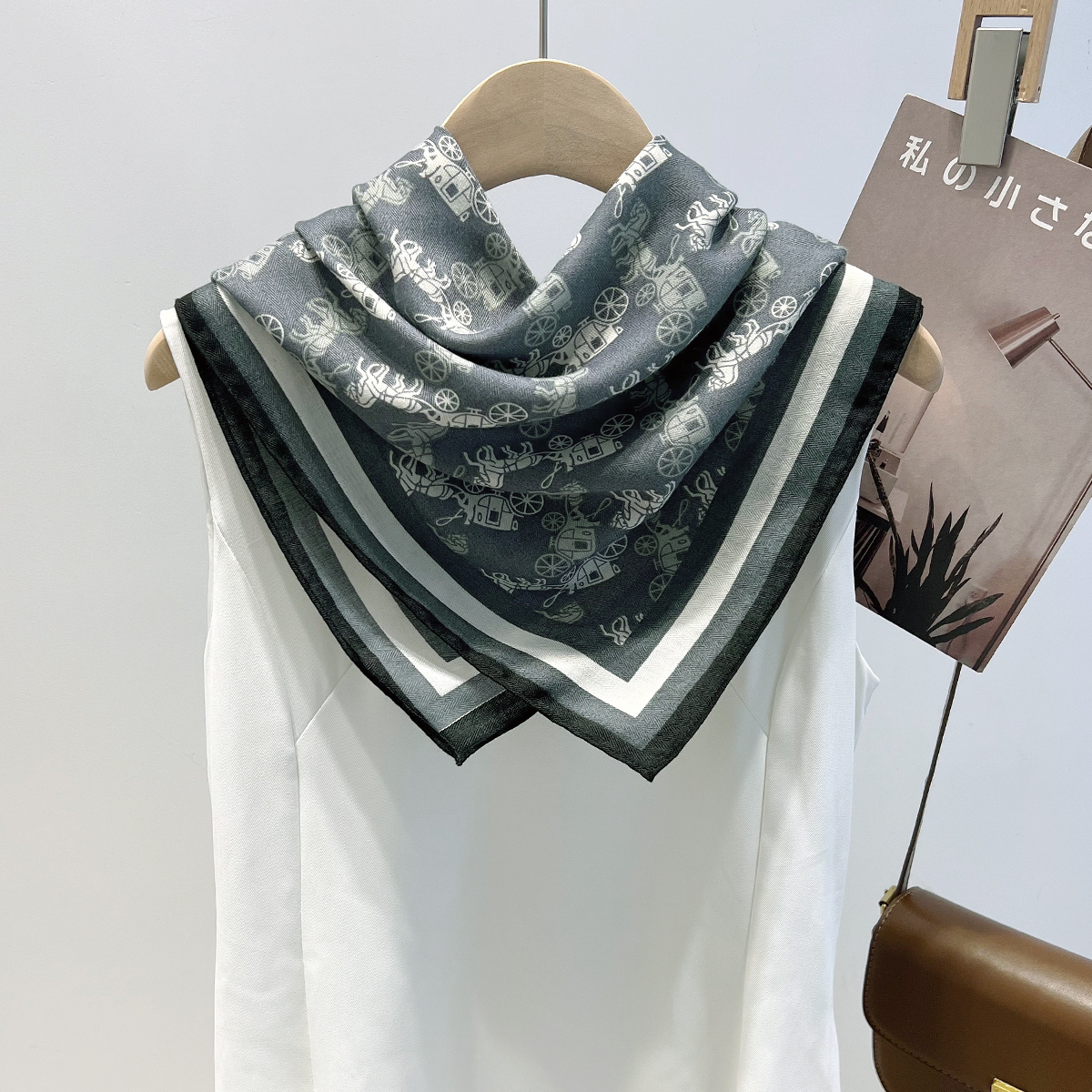 Vintage Light Luxury High-End Carriage Cotton Linen Spring Autumn New 70cm Small Square Stylish Decorative Versatile Neck Scarf - view 4