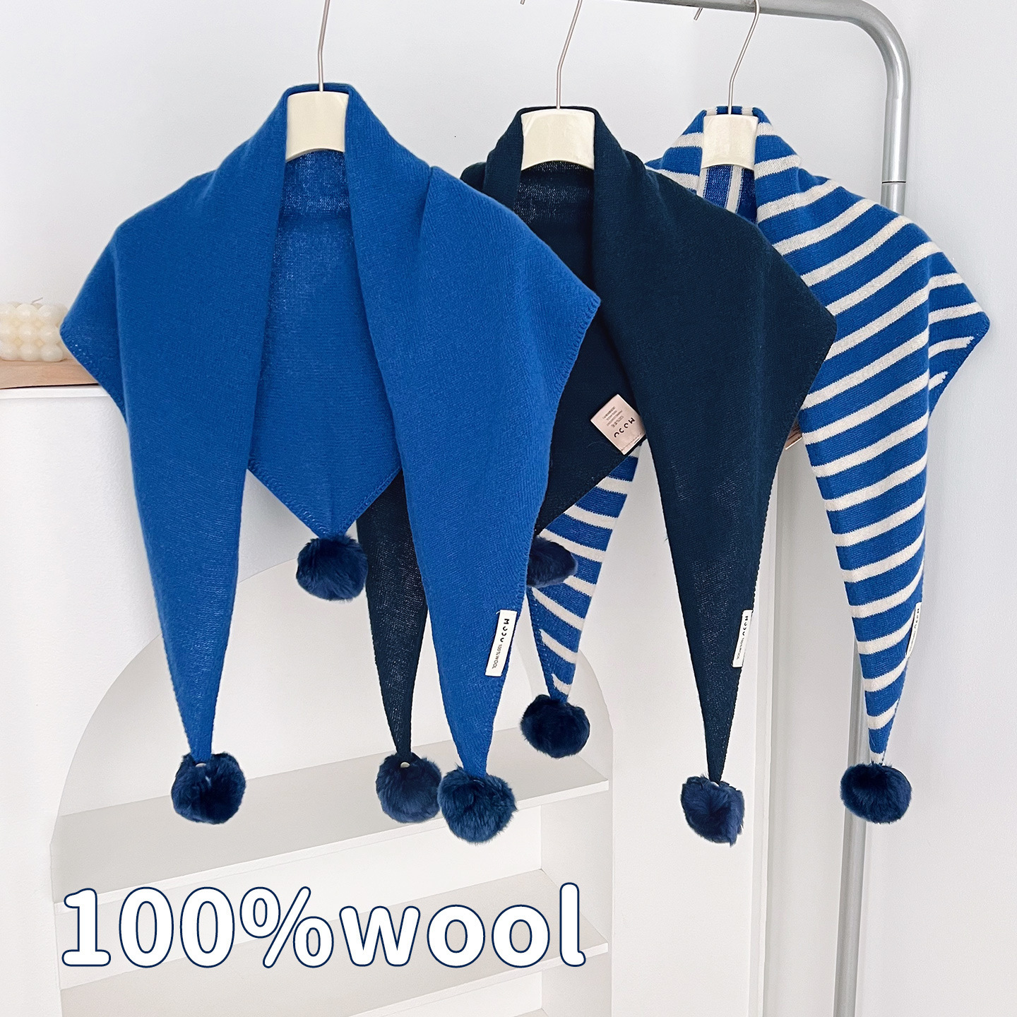 Korean niche design 100% wool triangle shawl women, warm knitted with pom-poms, suitable for autumn and winter as a cape or neck warmer - view 3