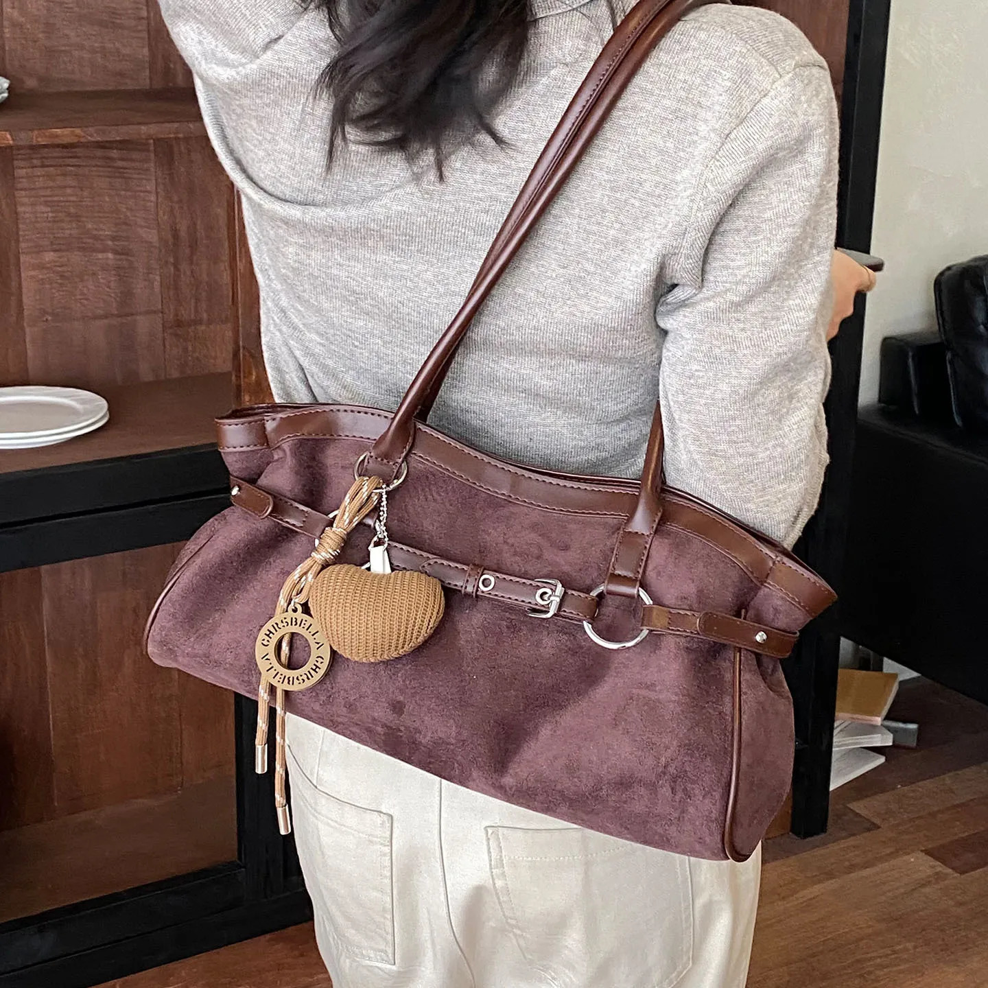 Womens Commuter Shoulder Bag 2026 Autumn Retro Suede Mermaid Large Capacity Tote Bag Casual Style PU Material Medium Siz... 260924 - view 5