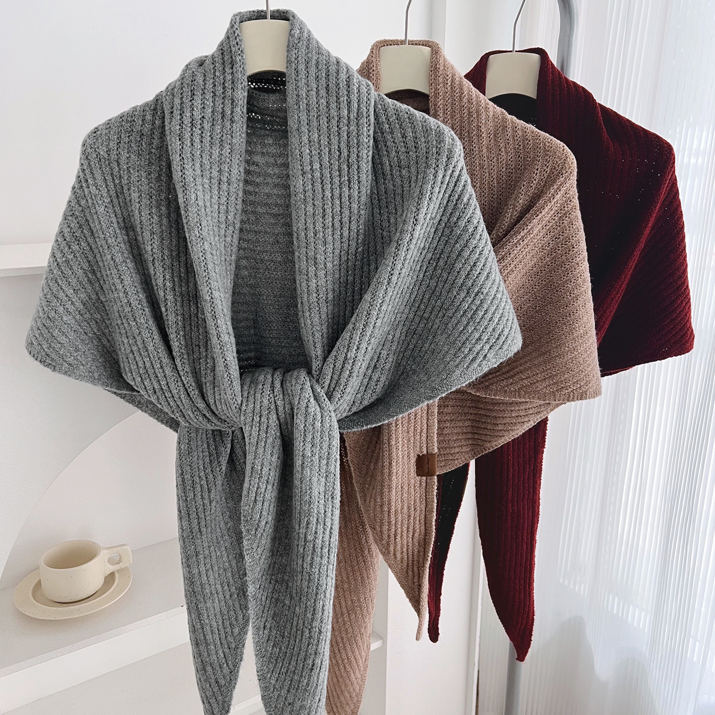 Soft and simple wool blend warm knitted triangle shawl for women, 2026 new fashion versatile hollow-out neck scarf - view 3
