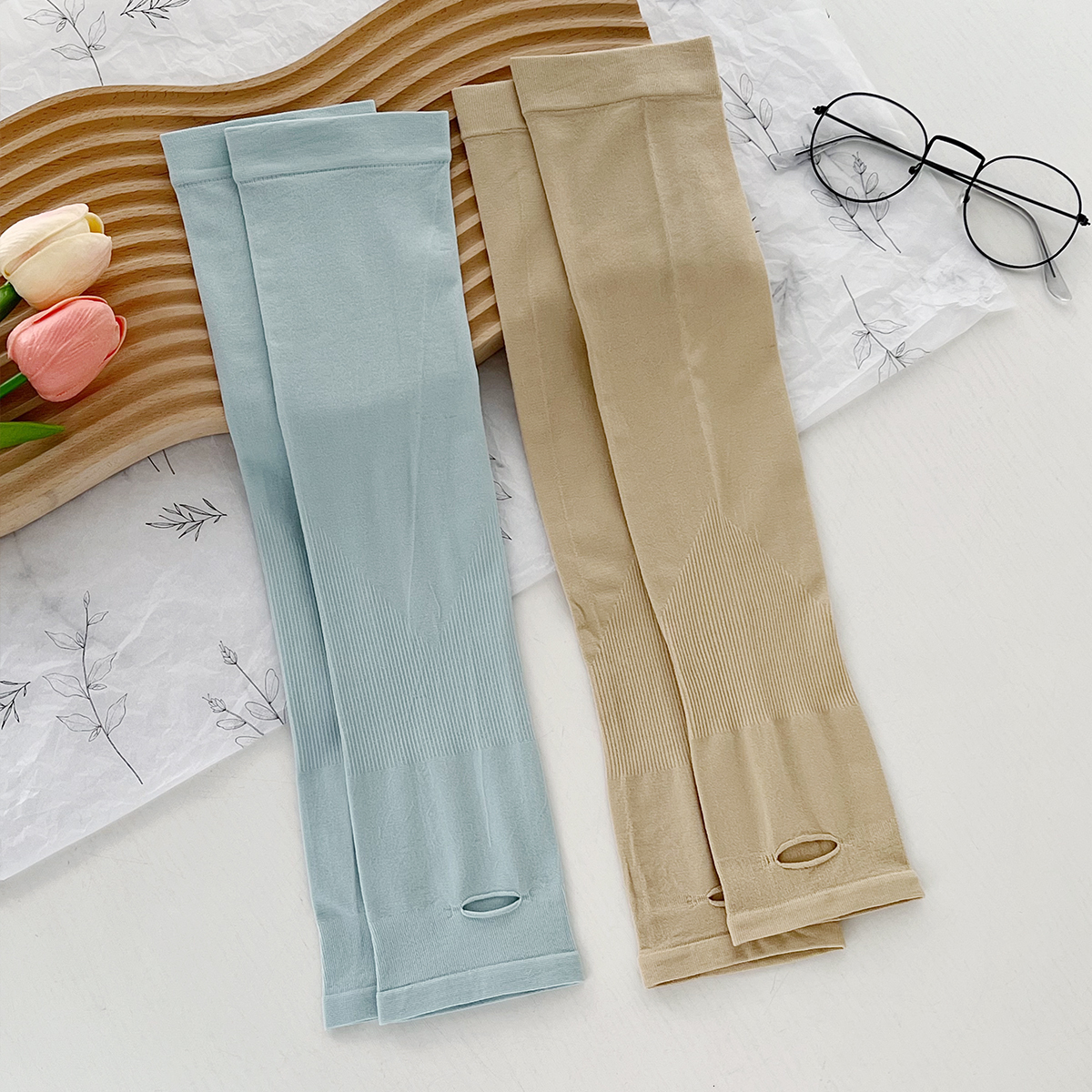 2026 new summer solid-color sun-protective arm sleeves women, featuring UV protection, loose fit, and a thin, breathable design for outdoor use - view 5