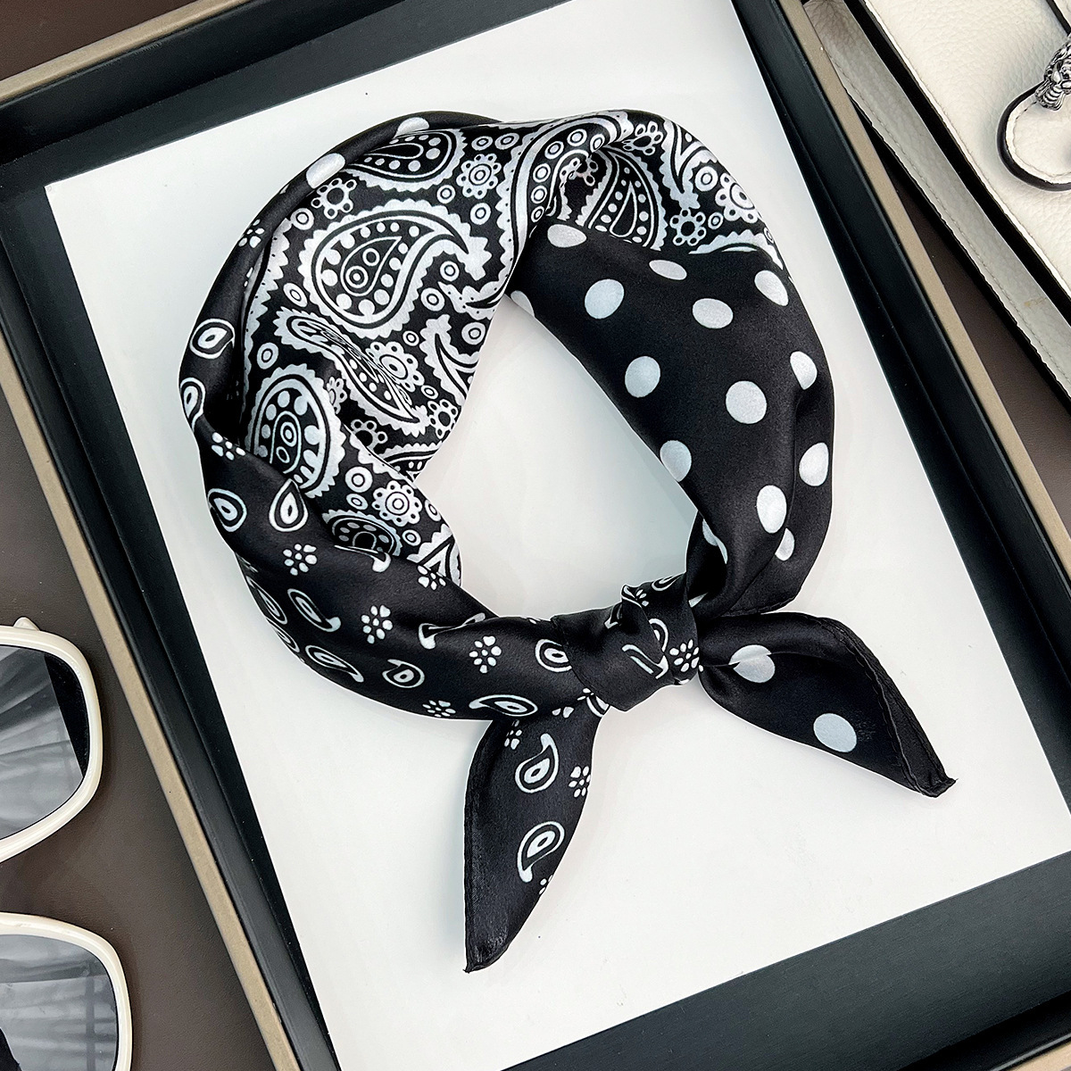 100% Mulberry Black Paisley Polka Dot Silk Elegant Fashion Versatile Decorative Neck Scarf Bag Tie