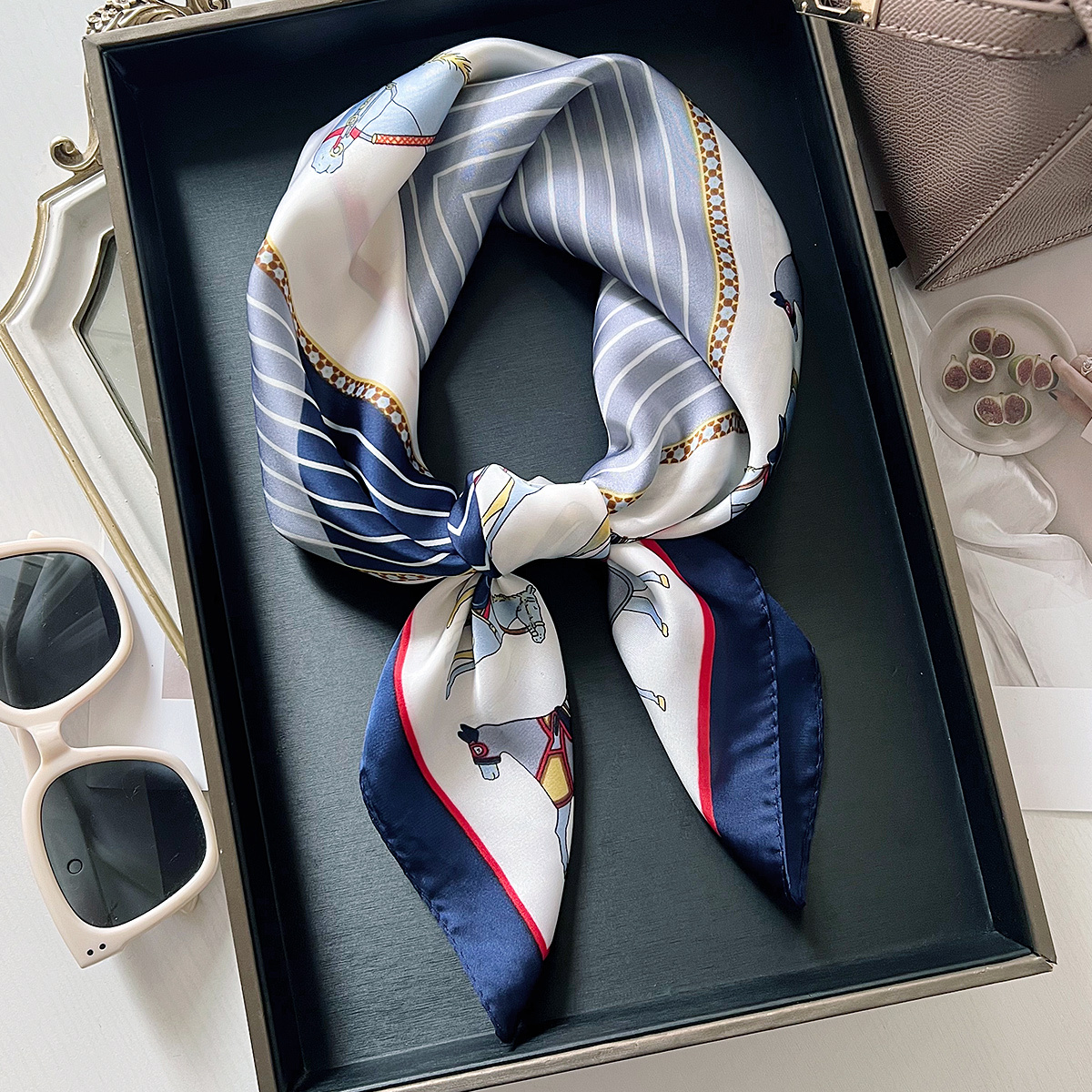 Sweet stylish colorful horse line print pattern, perfect for outdoor sun protection in spring and autumn, new fashion scarf