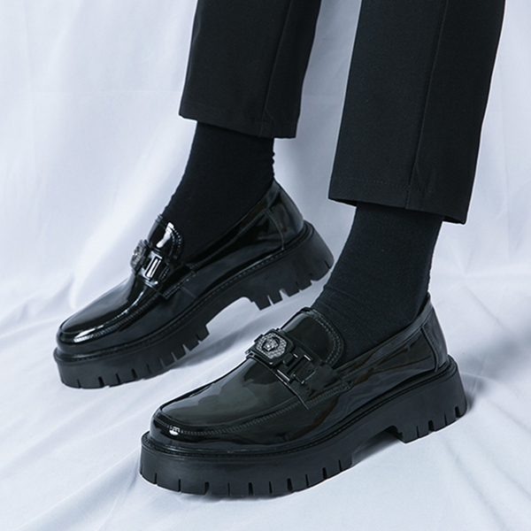 Classic hot selling spring set with shiny black raised leather shoes, fashionable formal business shoes 8806