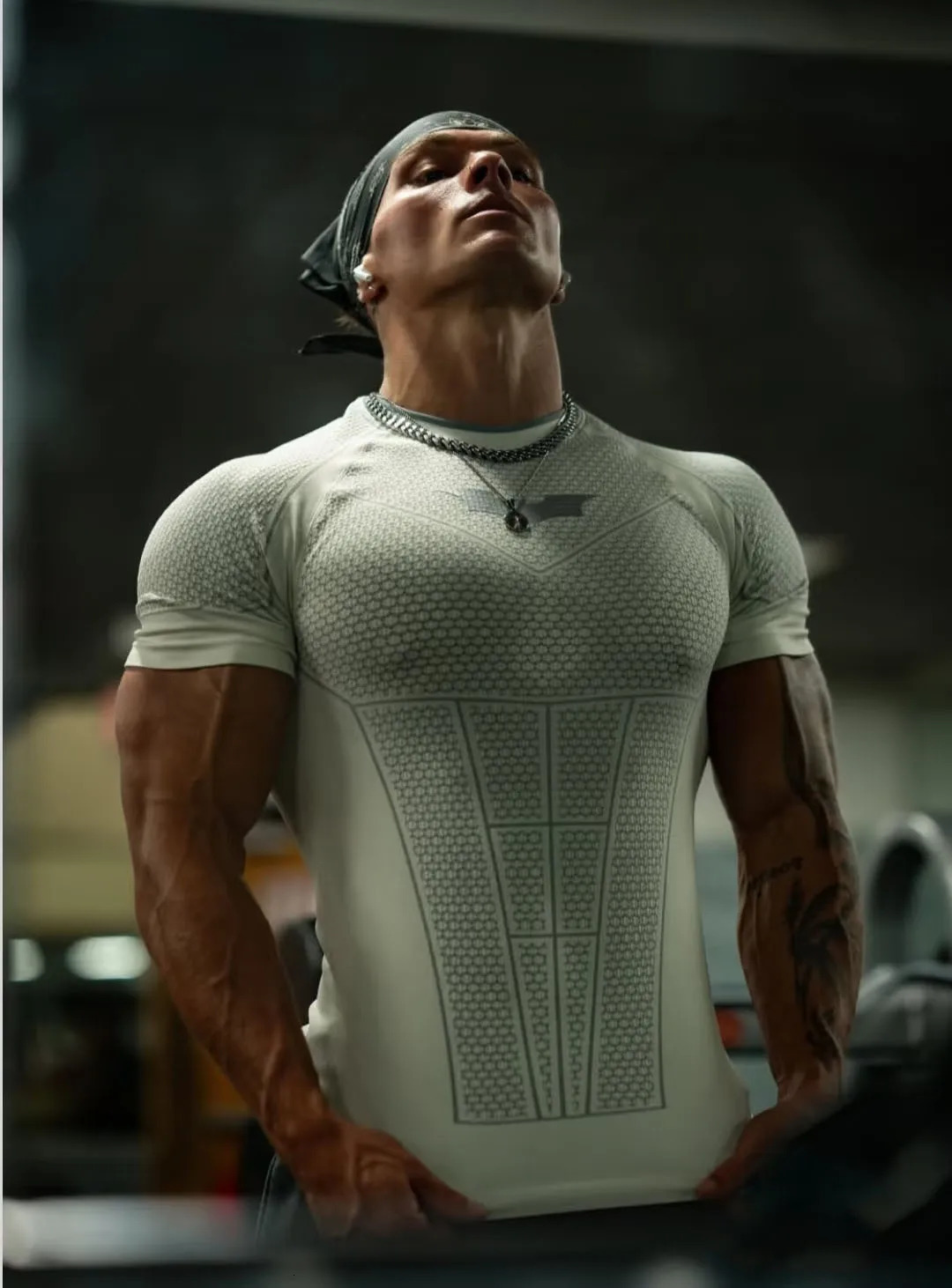 Mens Muscle Quick Dry Skinny Fit Short Sleeve Athletic T-Shirt Gym Workout Fitness Running Sport Bodybuilding Male Casual Shirt 251231